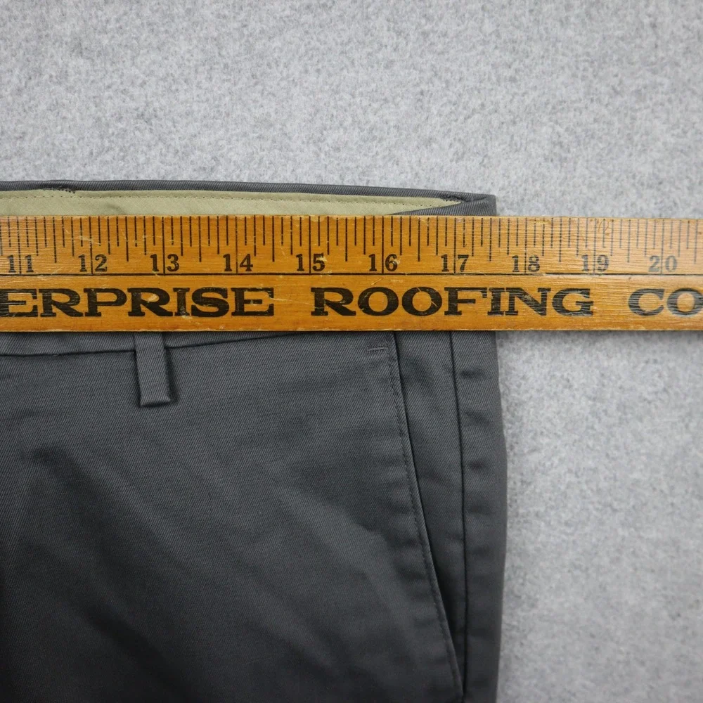 Dockers signature khaki